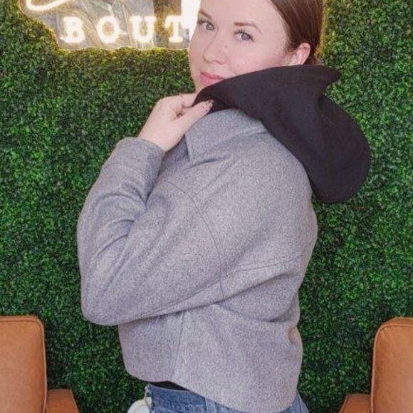 Fleece Crop Jacket - Picture 3 of 3